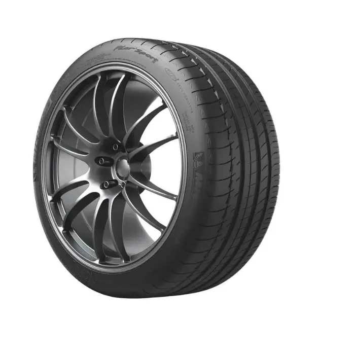 Michelin 235/40 R18 95Y كفرات ميشلان الأصلية من ZeeCar بالرياض – ثبات عالي وأداء موثوق في جميع الطرق