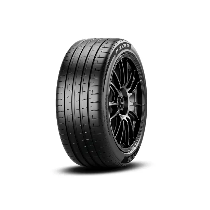 Pirelli 325/30 R21 108Y كفرات بريلي الأصلية من ZeeCar بالرياض – ثبات عالي وأداء موثوق في جميع الطرق