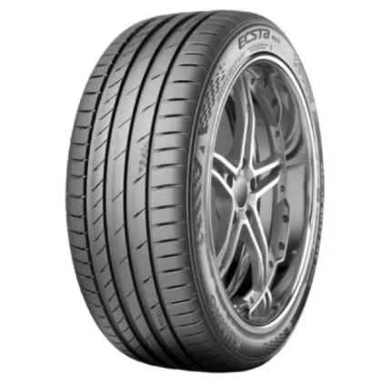 كفرات كومهو مقاس 235/40 R19